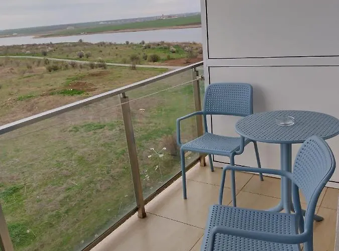 Blaxy Stefi Douăzeci şi Trei August