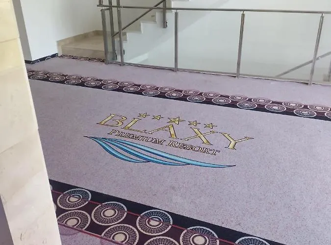 Blaxy Stefi Lägenhetshotell 3*