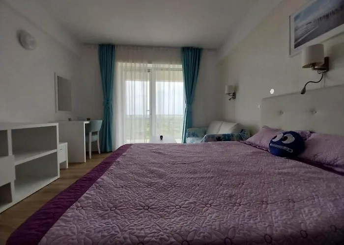 Blaxy Stefi Douăzeci şi Trei August