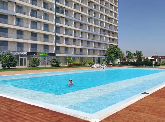 Lägenhetshotell Blaxy Stefi Douăzeci şi Trei August