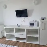 Aparthotel Blaxy Stefi Douazeci si Trei August