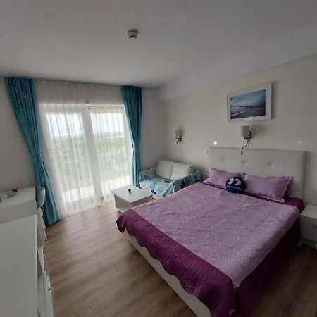 Blaxy Stefi Hotel de apartamente 4*