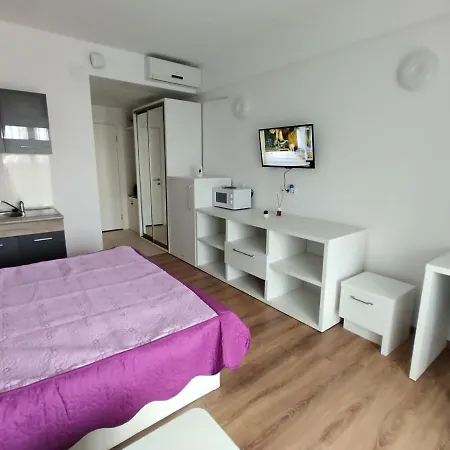 Blaxy Stefi Apartmanhotel