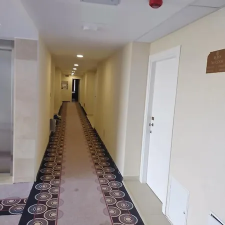 Blaxy Stefi Hotel de apartamente Douăzeci şi Trei August