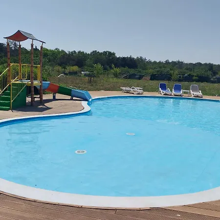 Blaxy Stefi Apartmanhotel